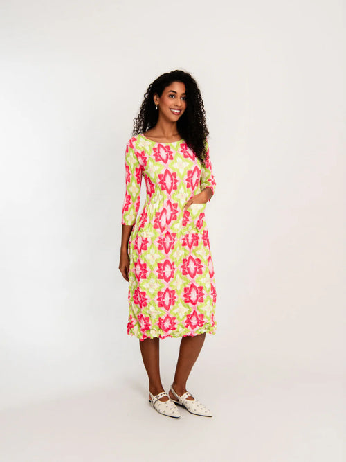 Alquema - 3/4 Sleeve Smash Pocket Dress in Protea