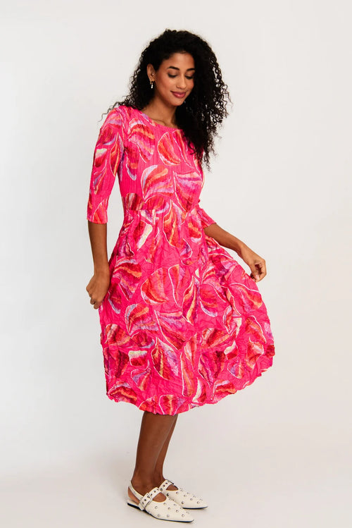 Alquema - 3/4 Sleeve Smash Pocket Dress in Coral Paradise