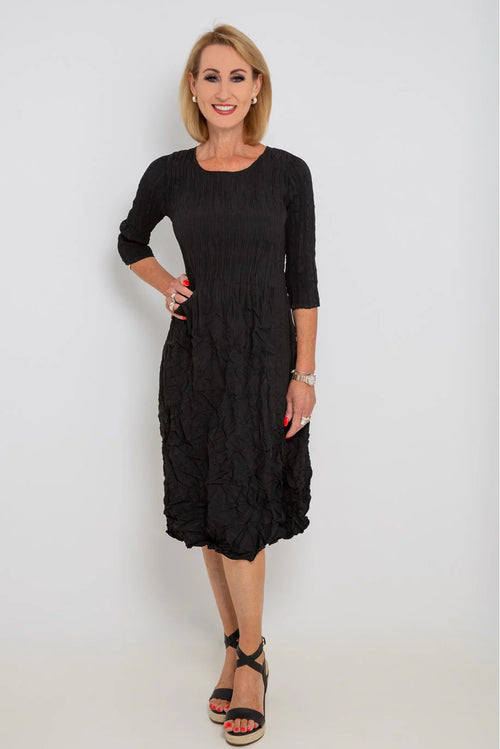 Alquema - 3/4 Sleeve Smash Pocket Dress in Black