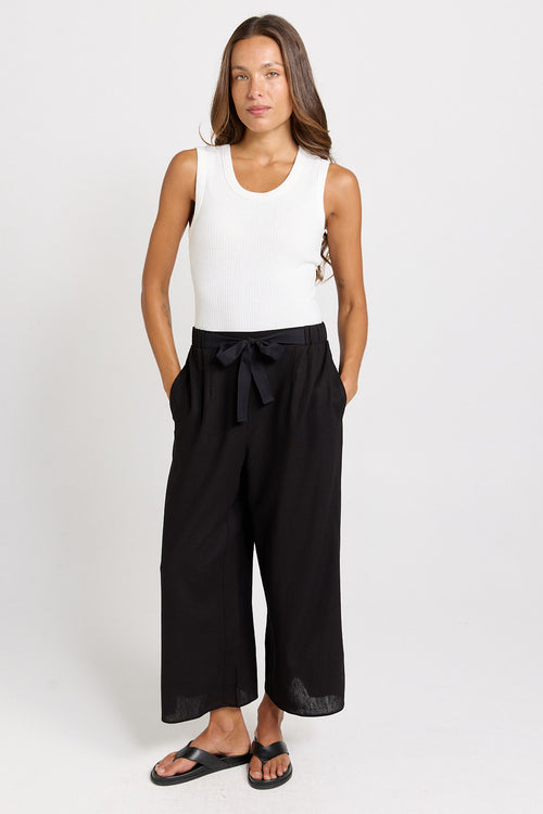 Betty Basics - Bella Crop Pant in Black