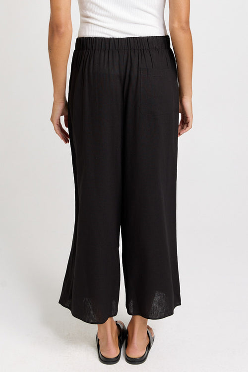 Betty Basics - Bella Crop Pant in Black