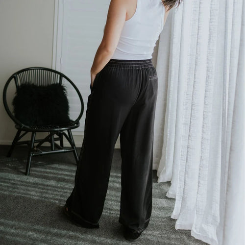 MOKE BOWIE Pants - Black