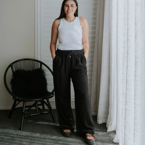 MOKE BOWIE Pants - Black