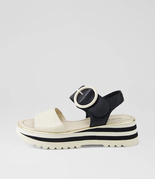Django & Juliette Harlows Sandal