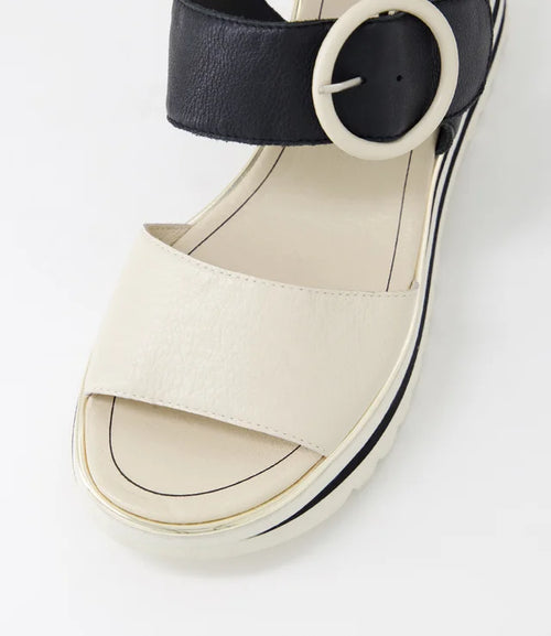 Django & Juliette Harlows Sandal