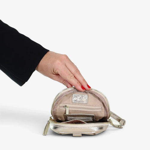 MINX - DIAL UP JET SETTER BAG - Gold