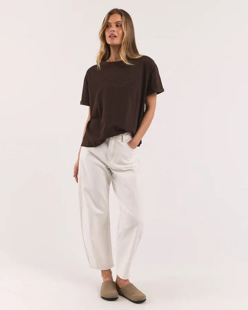 Foxwood - Base T-Shirt in Coffee