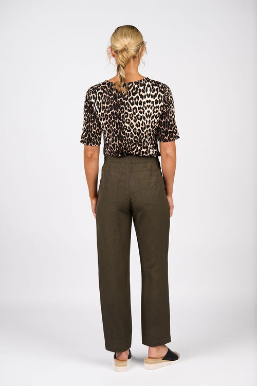 VASSALLI - Leopard Print 3/4 Sleeve Round Neck Top