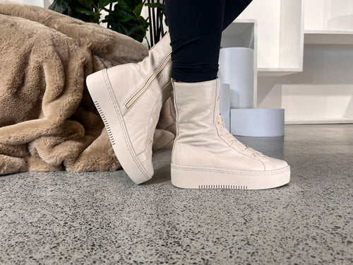 MINX - KATERINA Boot - Almond