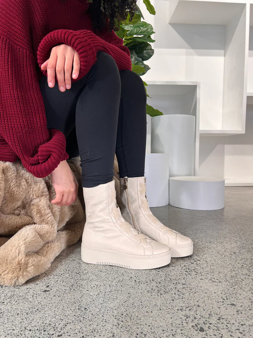 MINX - KATERINA Boot - Almond