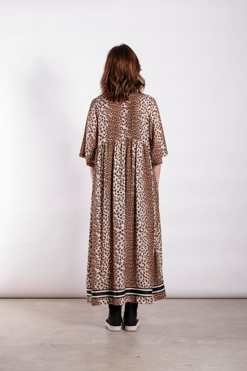 Deeanne Hobbs - BRYLIE Dress 26-130 - Leopard Lux