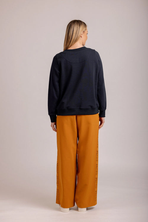 Moss - Moss Logo Sweat in Navy