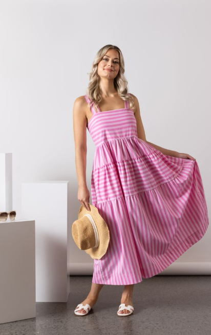 VASSALLI SLEEVED TIRED DRESS WITH WIDE STRAPS AND POCKETS PINK