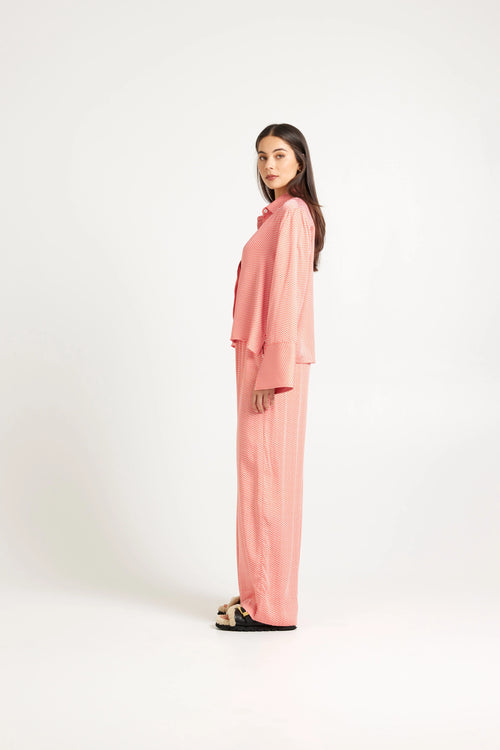 Tuesday - TOM Shirt - Flare Print