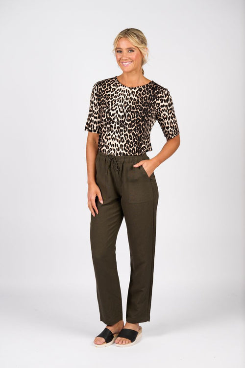 VASSALLI - Leopard Print 3/4 Sleeve Round Neck Top