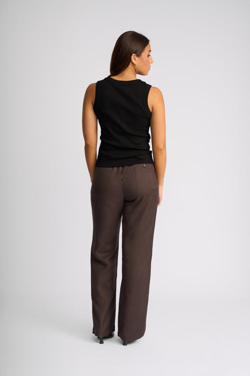 Knewe - True Tank in Black K3042