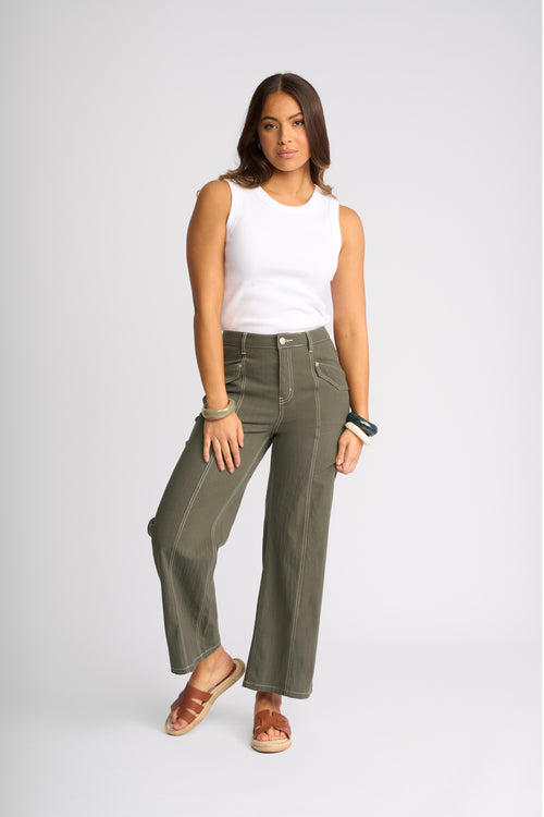 Knewe - Shade Pant in Olive K7108