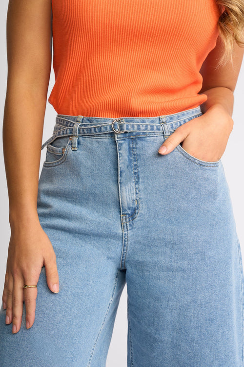KNEWE - ZURI Short - Light Wash Blue Denim