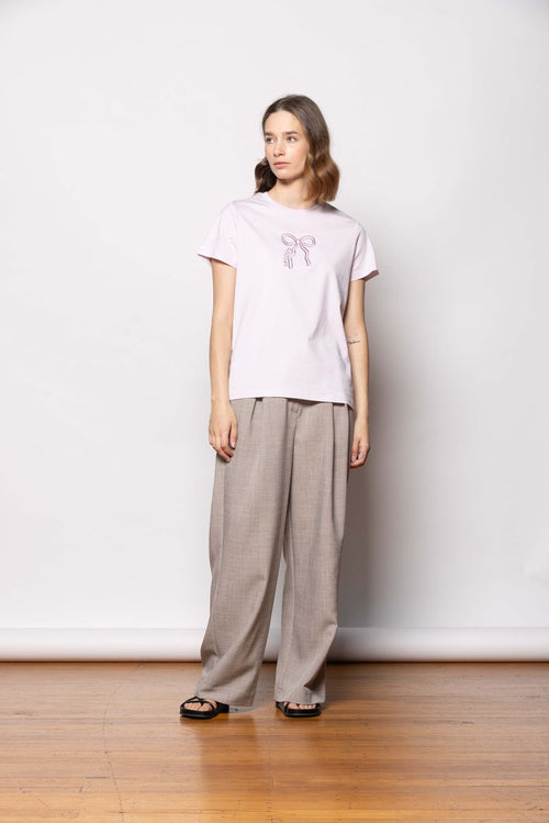 Dressed - Bow T-Shirt in Lilac