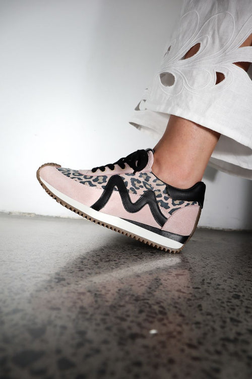 MINX - MARVEL Sneaker in Blush Suede Leopard
