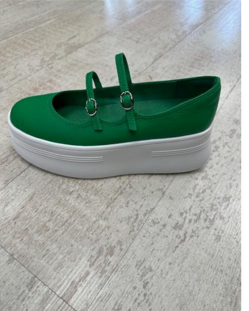 Hinako - Sawtell Mary Jane Pump in Emerald Green