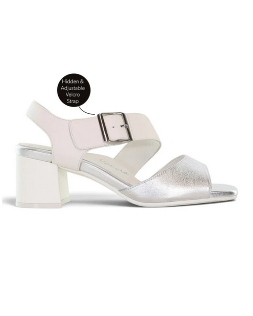 Minx - Surprise in Soft Silver and White