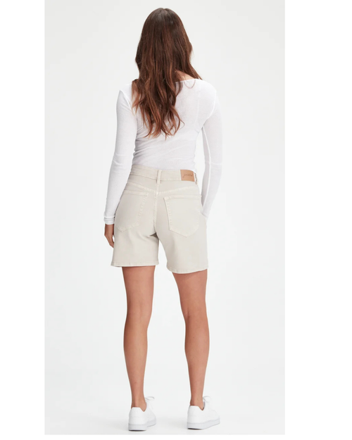 Junkfood - Bronte short in Neutral