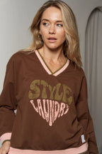 Style Laundry - Heart V Sweat in Brown