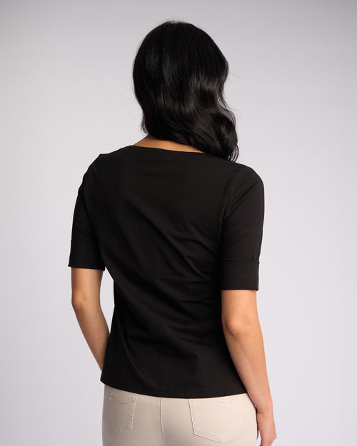Vassalli - V Neck Top in Black