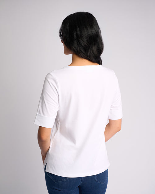Vassalli - V Neck Top in White