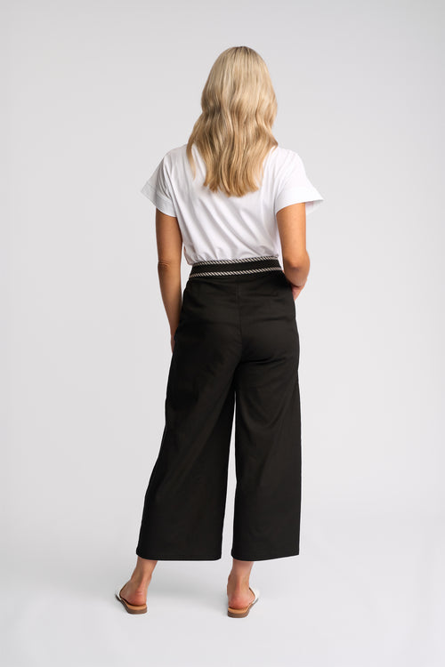 Vassalli - Atlanta Jean in Black